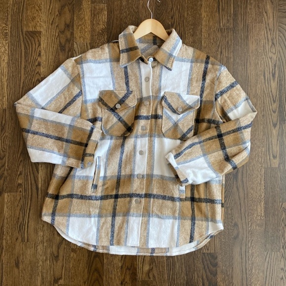 New Tan Checker Plaid Flannel Jacket - Picture 6 of 6